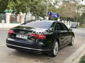 Bán xe Audi A8 2011 màu đen, nội thất kem