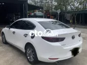 Mazda 3 deluxe màu trắng 2022