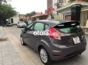 Ford Fiesta 2016 tự động