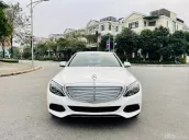 C250 sản xuất 2015, trắng nội thất đen, 1 chủ từ đầu chạy hơn 7 vạn km siêu mới.