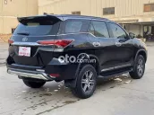 Toyota Fortuner 2.7 V 1 cầu 2018 máy xăng