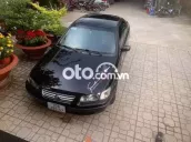 cần bán xe camry 2001