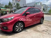 Honda Brio 2021 màu đỏ gia đình