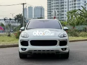 #Porsche Cayenne 2016 model 2017 odo 2v1 km