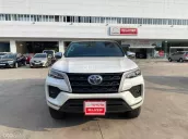 Toyota Fortuner Máy Dầu Số Sàn 2021 Màu Trắng, Xe cũ chính hãng có hỗ trợ trả góp lãi suất ưu đãi