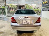 Mercedes c180 số tự động. may 1.8 xe đẹp chạy ngon