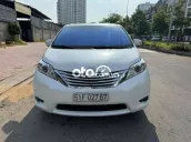 toyota sienna limeted 3.5 2013