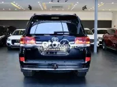 Toyota Land Cruiser 2017 Đen Đẹp