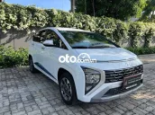 Hyundai Stargazer 2022-Cao Cấp 6ghế Trắng km 1400