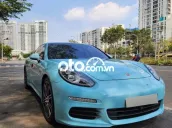 Porsche panamera đời 2015