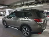 Cần bán xe subaru forester eyesight 2019