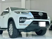 Toyota Fortuner 2.7V máy xăng 2023 - lướt 10.000Km