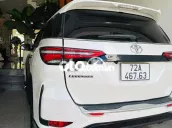 Toyota Fortuner legender mot doi chu, 2020, trắng