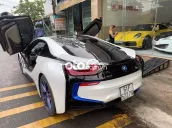 BMW i8 màu trắng chiếc xe trưng bày mới nhất vn