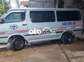 Toyota Hiace 2003 15 chỗ