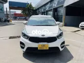 Kia Rondo GMT 2.0MT,sx 2021,số sàn,màu trắng