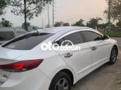 Bán Elantra 2017 màu trắng, số sàn,