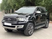 Ford Everest 2020 4x2 Titanium, màu đen