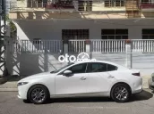 Mazda3 Luxury trắng 2021 đã đi 3 vạn