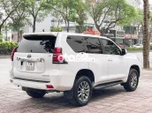 Bán TOYOTA PRADO sản xuất 2019 mầu trắng rất đẹp