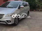 Toyota Innova E xịn 2015 số sàn mùa bạc