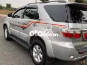 Toyota Fortuner 2009 số sàn máy dầu