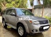 Bán gấp xe Ford Everest 2014 máy dầu số sàn