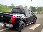 Bán xe Nissan Navara NP300 VL 4x4 AT 2018 Đen Đẹp