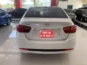 Sedan 5 chỗ giá rẻ, máy số ngon, thân vỏ chắc chắn