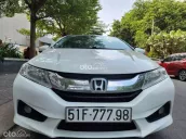 Cần bán Honda City sản xuất: 2016 Auto, màu trắng, gđ sử dụng mới 95%