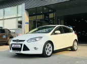 Ford Focus 2.0 xe nhỏ gọn giá Bình Dân