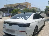 Vinfast LuxA Plus 2022, xe gia đình chạy hơn 2v km