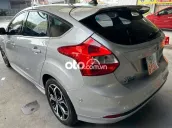 Ford Focus sports S 2013 số tự động