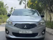 Bán xe Mitsubishi Attrage 2018, số sàn, màu bạc