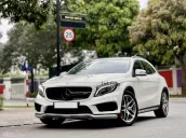 Mercedes-Benz GLA 45 2015