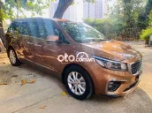 Kia Sedona 2019 màu nâu số tự động 7 chỗ