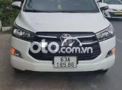 Bán xe Toyota Innova 2017 2.0E màu trắng