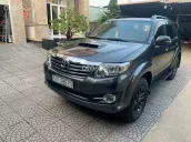 Toyota Fortuner 2015 tại Bình Dương