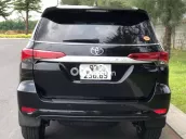 Bán xe Toyota Fortuner 2017 số sàn máy dầu