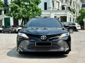 Toyota Camry 2020 tại Hà Nội