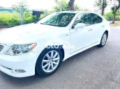 Lexus LS 460L - 2008