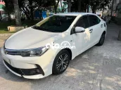 Xe gia đình cần bán Toyota Corolla Altis 2017