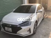 Bán xe Hyundai Elantra sport 2019