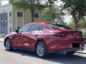 Mazda 3 Luxury 2021 màu đỏ