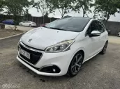 Peugeot 208 2015 số tự động