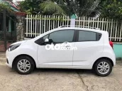 Chevrolet Spark 2019, số sàn, Full Option, trắng