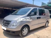 tải Van Hyundai Starex 2013, máy xăng, 6 chỗ 900kg