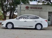 Bán xe hyundai Avante 2015 Số sàn 1.6 máy Zin