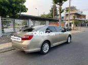 Toyota Camry 2.0E 2013, số tự động, màu vàng