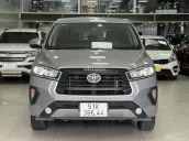 Toyota Innova 2.0E Số Sàn 2022 - Xe gia đình không qua taxi dịch vụ, đẹp như mới